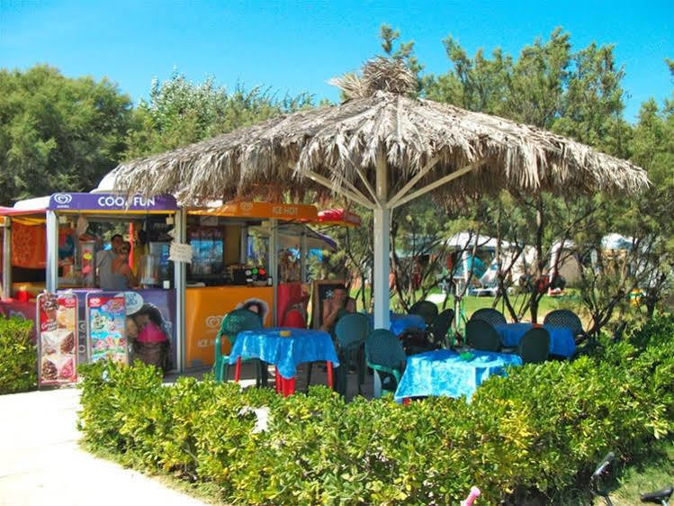 Stork Camping Village Roseto Degli Abruzzi Exterior photo